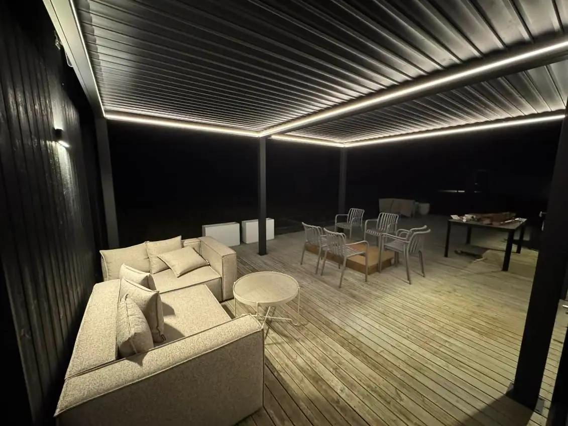 Home sky pergola led night